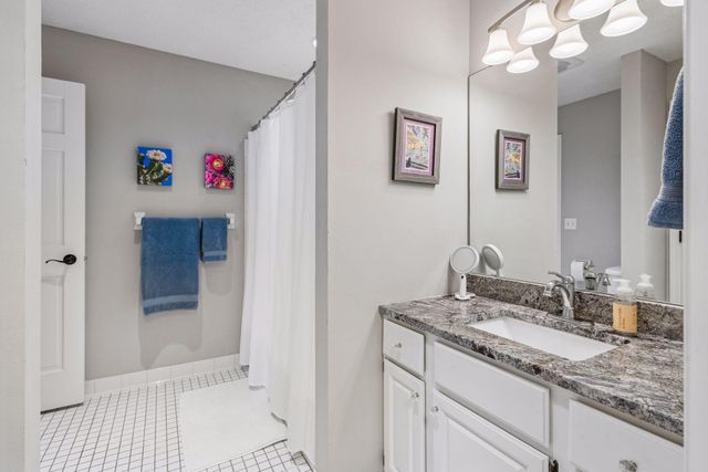 18645 Clear View Court, Minnetonka, MN 55345