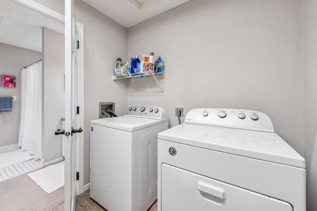 18645 Clear View Court, Minnetonka, MN 55345