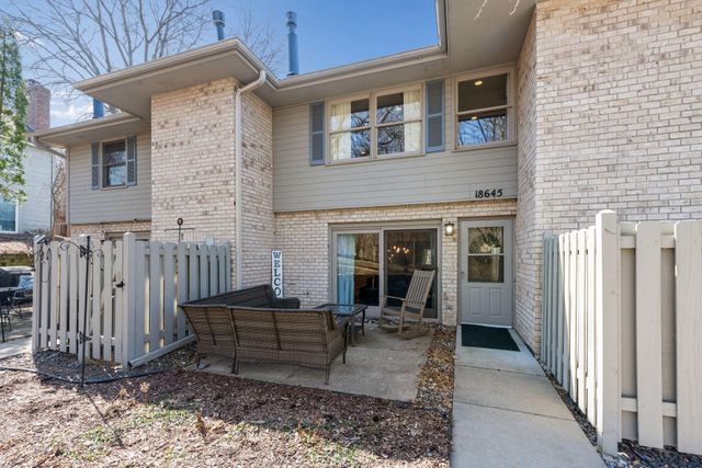 18645 Clear View Court, Minnetonka, MN 55345