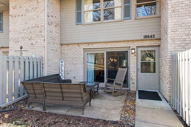 18645 Clear View Court, Minnetonka, MN 55345