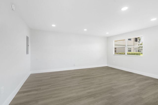 385 Flanders I, Delray Beach, FL 33484