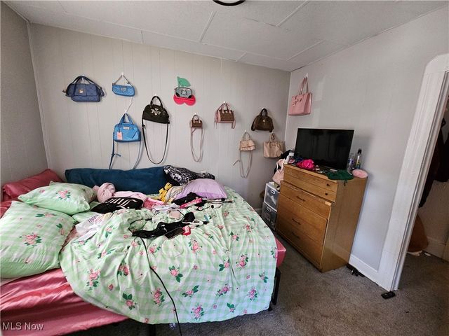 7700 Colgate Avenue, Cleveland, OH 44102