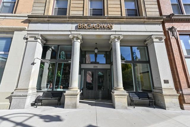 234 N Broadway #613, Milwaukee, WI 53202