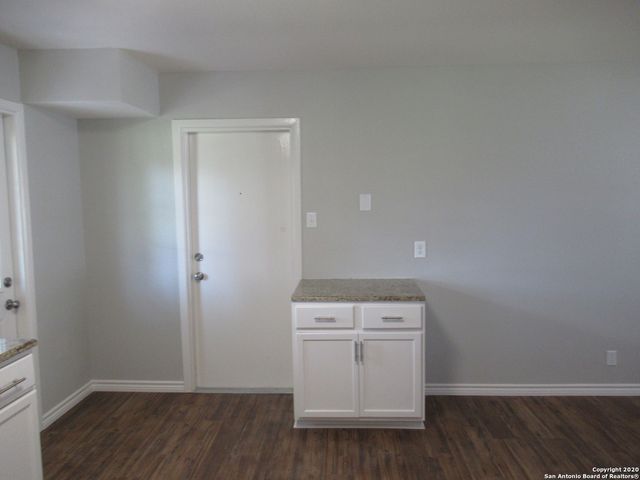 4122 Diamondhead DR., San Antonio, TX 78218