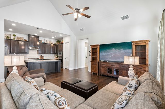 6800 Sleepy River Street, Mckinney, TX 75070