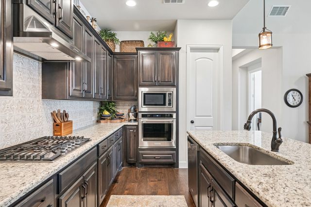 6800 Sleepy River Street, Mckinney, TX 75070