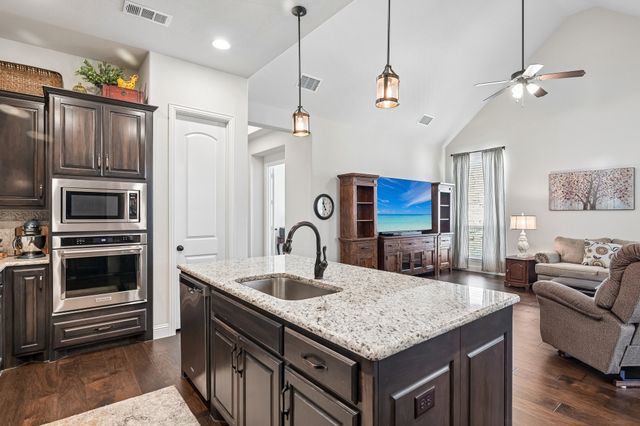 6800 Sleepy River Street, Mckinney, TX 75070
