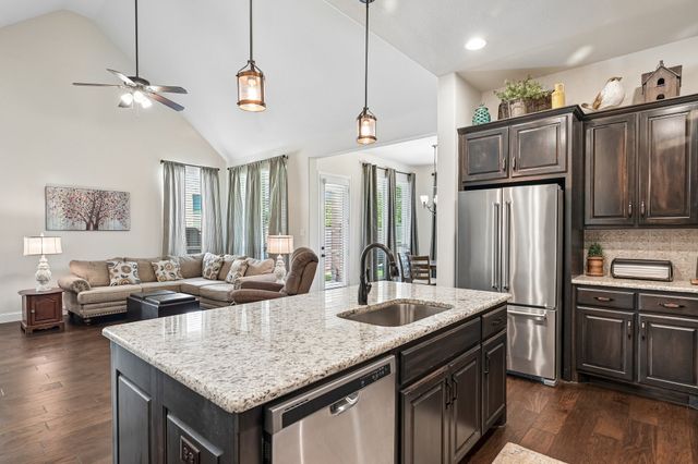 6800 Sleepy River Street, Mckinney, TX 75070