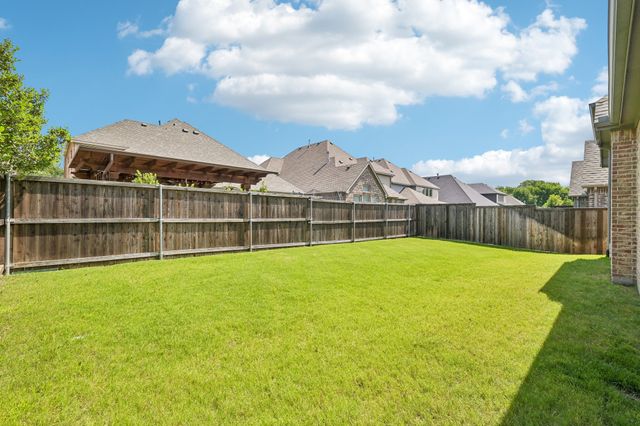 6800 Sleepy River Street, Mckinney, TX 75070