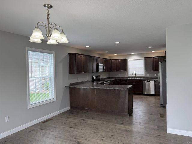 1125 Chestnut Circle, Plymouth, IN 46563