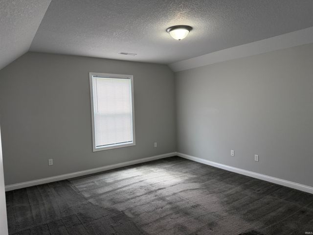 1125 Chestnut Circle, Plymouth, IN 46563