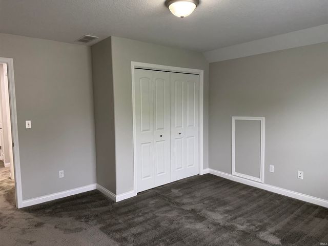 1125 Chestnut Circle, Plymouth, IN 46563