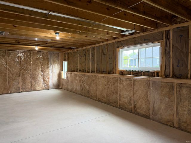 1125 Chestnut Circle, Plymouth, IN 46563