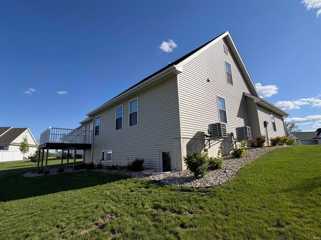 1125 Chestnut Circle, Plymouth, IN 46563