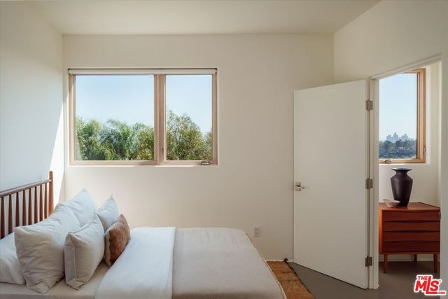 2083 Hanscom Drive, South Pasadena, CA 91030