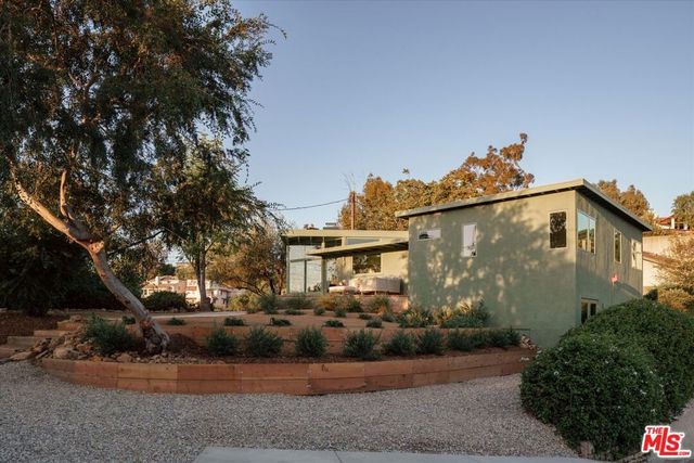 2083 Hanscom Drive, South Pasadena, CA 91030