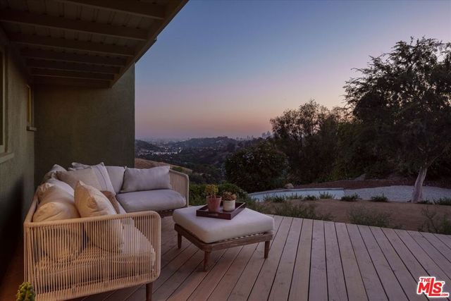 2083 Hanscom Drive, South Pasadena, CA 91030