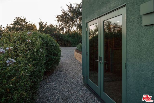 2083 Hanscom Drive, South Pasadena, CA 91030