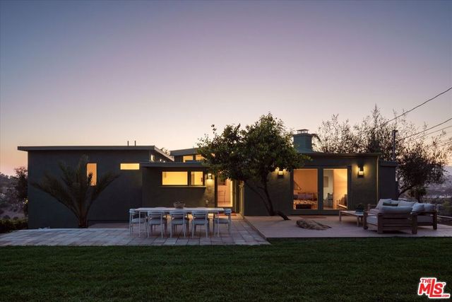 2083 Hanscom Drive, South Pasadena, CA 91030