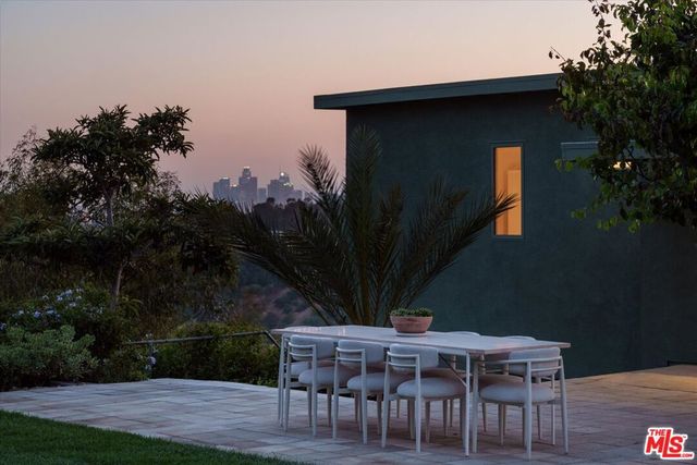 2083 Hanscom Drive, South Pasadena, CA 91030
