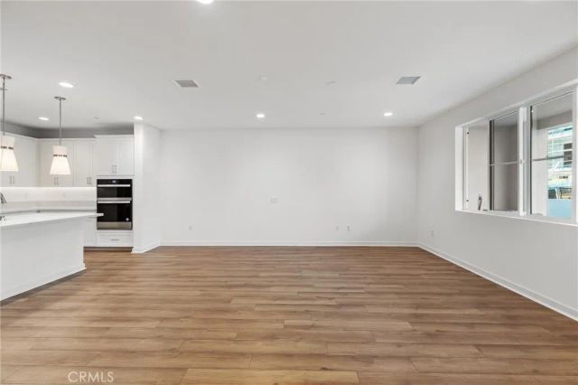 137 Culture, Irvine, CA 92618