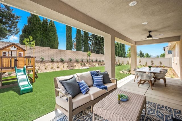 4129 Daisy, Banning, CA 92220