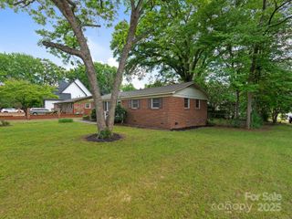 1100 Clawson Court, Charlotte, NC 28209
