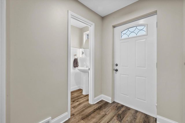 11220 11th AVENUE, Pleasant Prairie, WI 53158