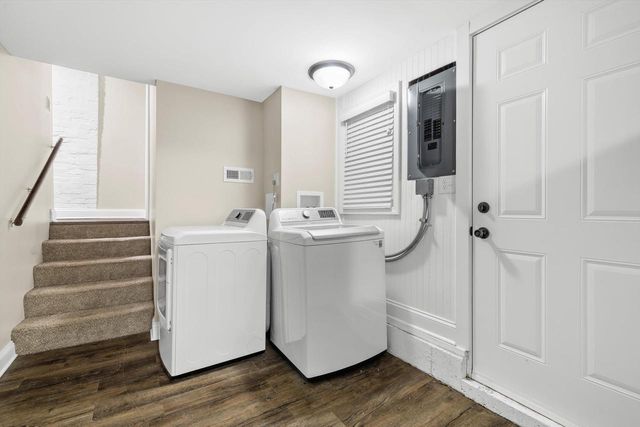 11220 11th AVENUE, Pleasant Prairie, WI 53158