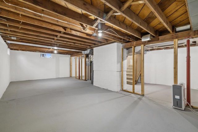 11220 11th AVENUE, Pleasant Prairie, WI 53158