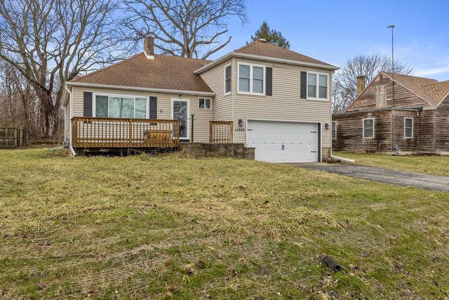 11220 11th AVENUE, Pleasant Prairie, WI 53158