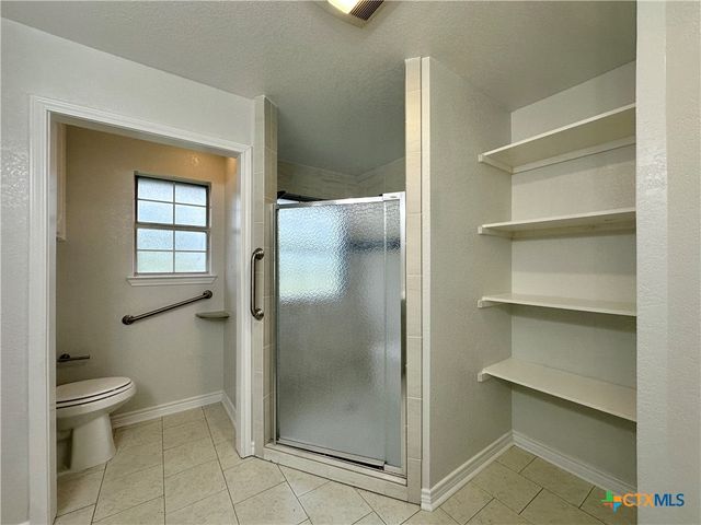 553 Lonesome Oak Drive, Copperas Cove, TX 76522