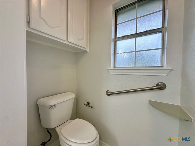 553 Lonesome Oak Drive, Copperas Cove, TX 76522