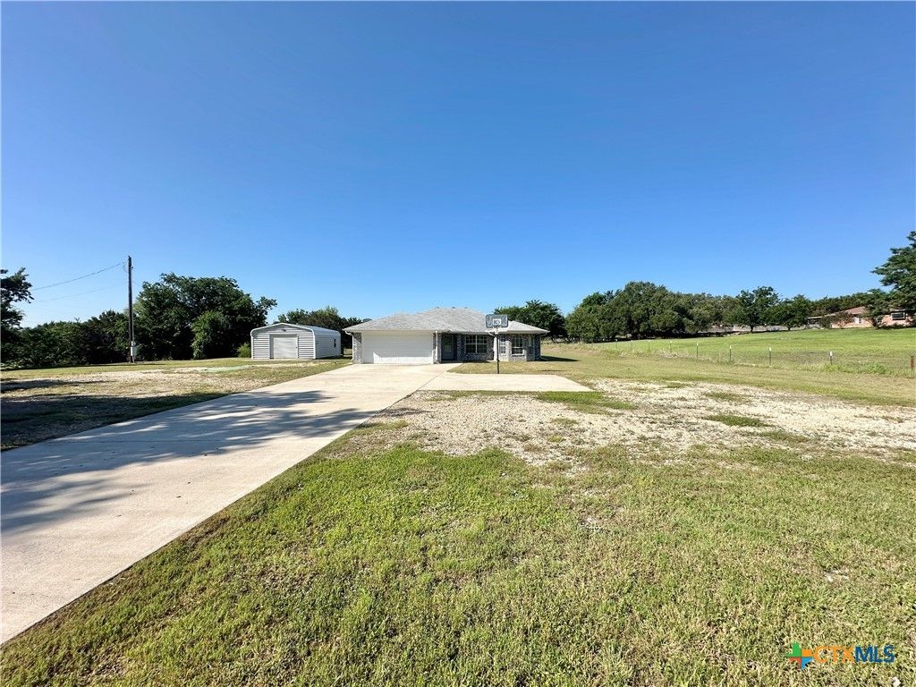 553 Lonesome Oak Drive, Copperas Cove, TX 76522