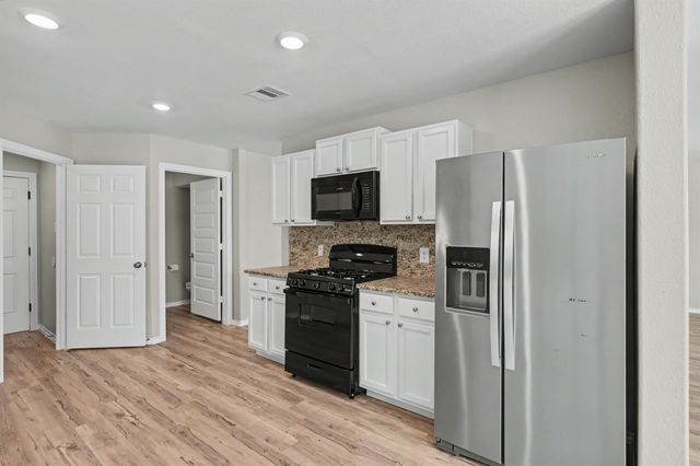 11135 N Lake Mist Lane, Willis, TX 77318