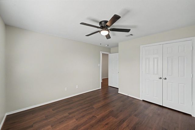 11135 N Lake Mist Lane, Willis, TX 77318