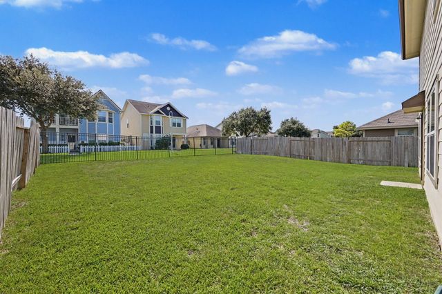 11135 N Lake Mist Lane, Willis, TX 77318