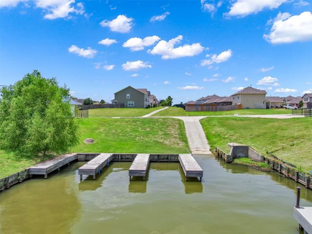 11135 N Lake Mist Lane, Willis, TX 77318