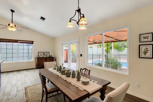 4560 E SUNRISE Drive, Phoenix, AZ 85044