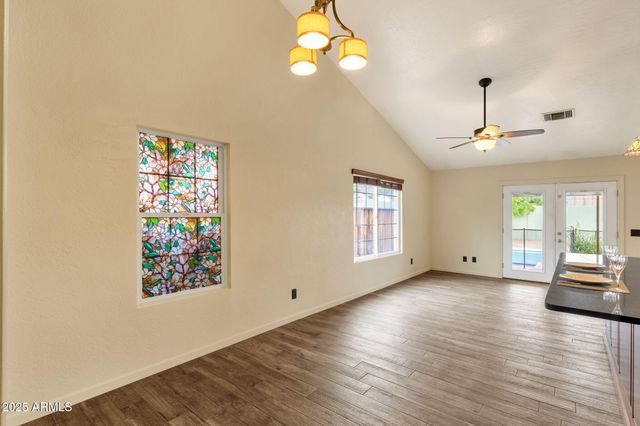 4560 E SUNRISE Drive, Phoenix, AZ 85044