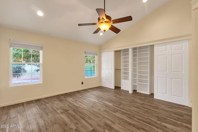 4560 E SUNRISE Drive, Phoenix, AZ 85044