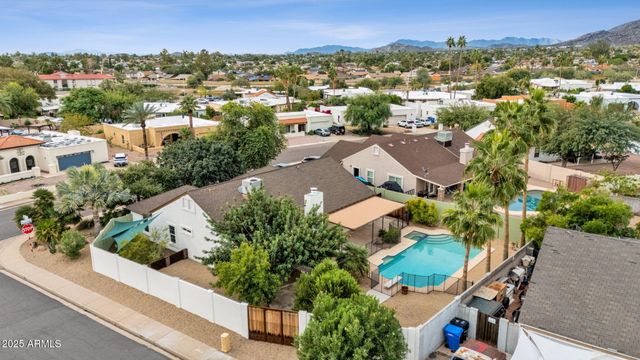 4560 E SUNRISE Drive, Phoenix, AZ 85044