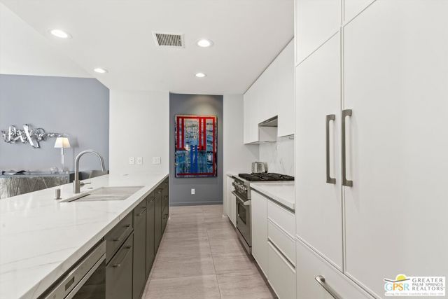 1062 Hunter Drive, Palm Springs, CA 92262