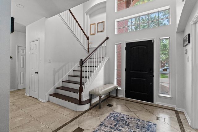 10902 Spruce Drive N, La Porte, TX 77571