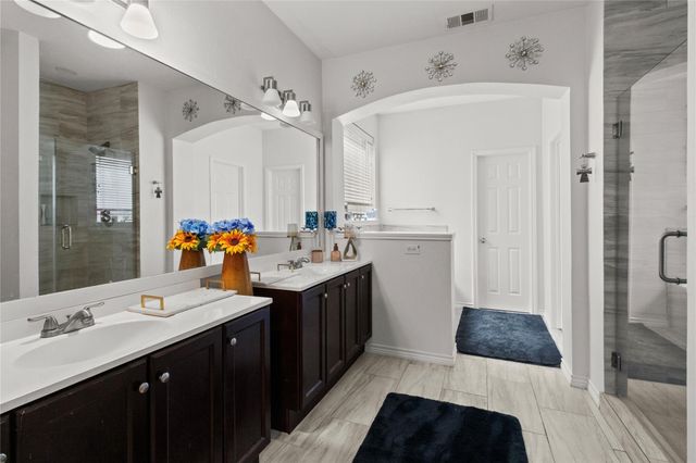 10902 Spruce Drive N, La Porte, TX 77571