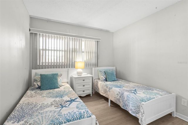 7193 W COUNTRY CLUB DRIVE N 140, Sarasota, FL 34243