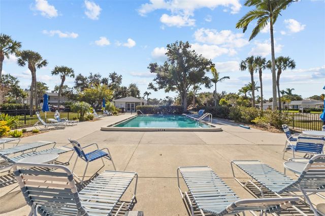 7193 W COUNTRY CLUB DRIVE N 140, Sarasota, FL 34243