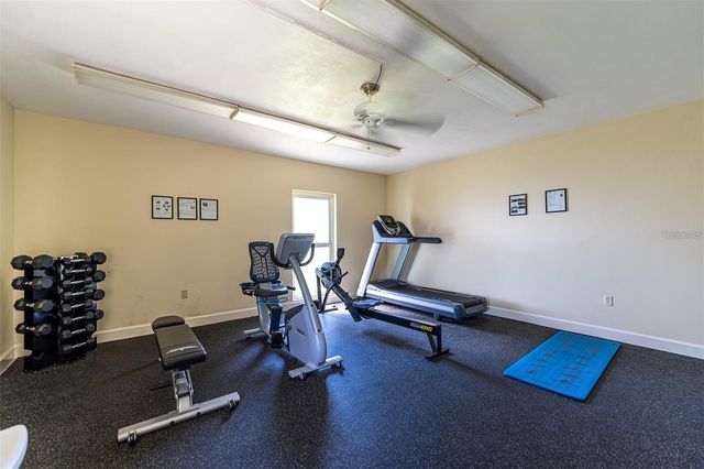 7193 W COUNTRY CLUB DRIVE N 140, Sarasota, FL 34243