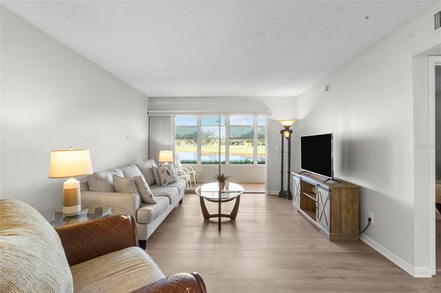 7193 W COUNTRY CLUB DRIVE N 140, Sarasota, FL 34243