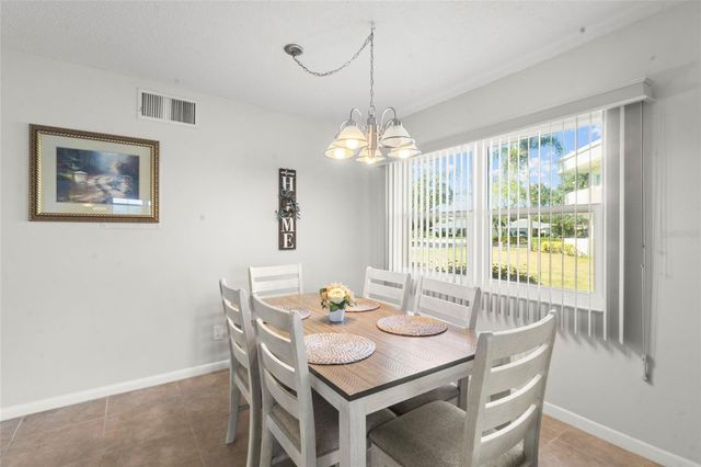 7193 W COUNTRY CLUB DRIVE N 140, Sarasota, FL 34243